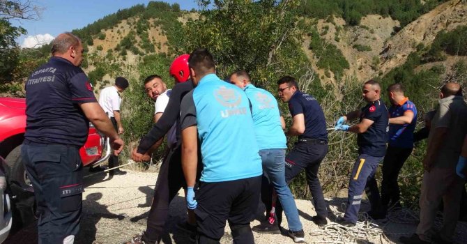 Isparta’da baraja giren 14 yaşındaki çocuk boğulmaktan son anda kurtarıldı