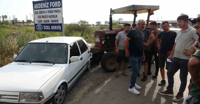 Test sürüşünde freni boşalan traktör park halindeki araçlara çarparak durabildi