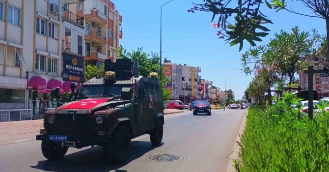 Polis, Jandarma ve Sahil Güvenlik’ten 15 Temmuz korteji