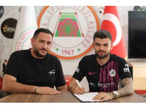 Isparta 32 Spor’dan sol bek transferi