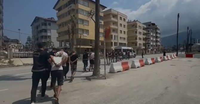 İskenderun ilçesinde 2 şahıs tutuklandı