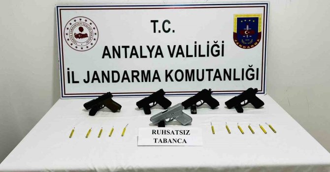 Antalya’da silah ve mühimmat kaçakçısı jandarmaya takıldı