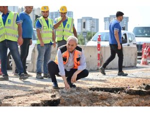 Kepez, Büyükşehir ile birlikte ilçenin yağmur suyu sorununu çözüyor