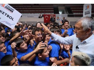 Adana Büyükşehir Belediyesi, 12 branşta 18 bin 870 çocuğa eğitim veriyor