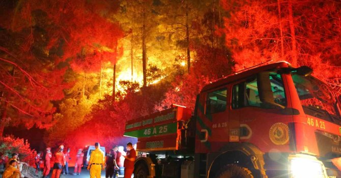 Kahramanmaraş’taki orman yangınına gece müdahalesi