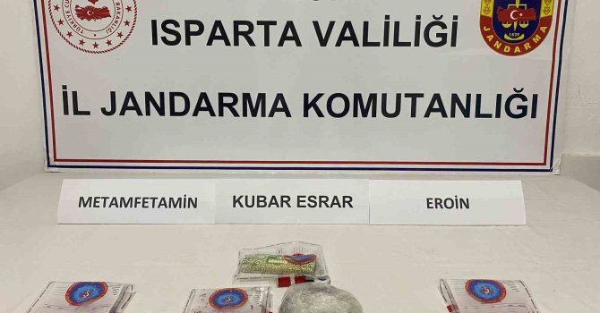 Isparta’da araçta uyuşturucu ele geçirildi