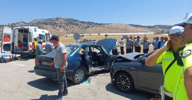 Burdur’da 10 kişinin yaralanmasına neden olan kazadan ölüm haberi