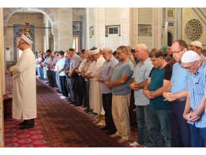 Adana’da Haniye için gıyabi cenaze namazı kılındı