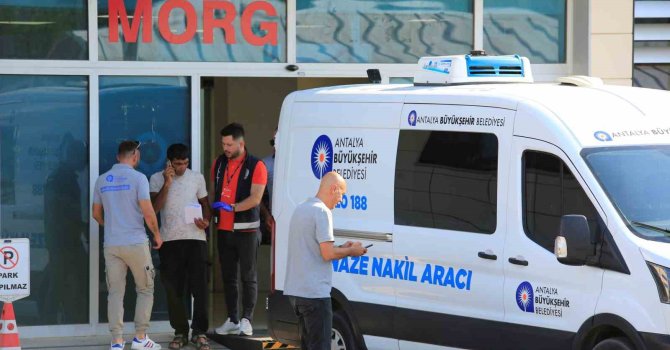 Vahşi cinayete kurban giden anne ve oğlu Edirne’de toprağa verilecek