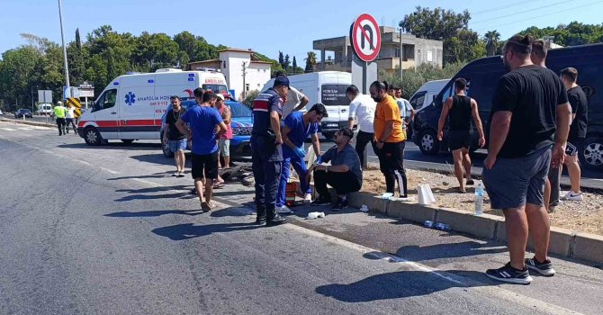 Otomobiller çarpıştı, sürücüler birbirini suçladı