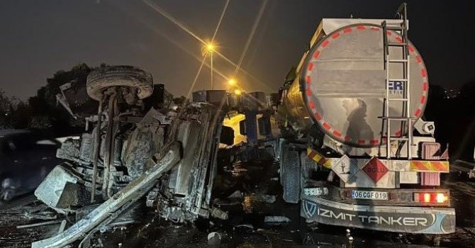 Mersin’de tırla tanker çarpıştı: 1 ölü, 1 yaralı