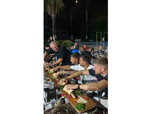 Adana Demirspor’un kebap ziyafeti