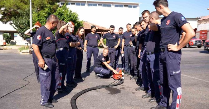 Antalya itfaiyesinden elektrikli araç söndürme kiti