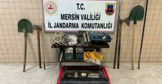 Mersin’de kaçak kazı yapan 11 şüpheli yakalandı