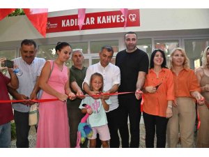 Manavgat Belediyesi kadınlar kahvehanesi açıldı