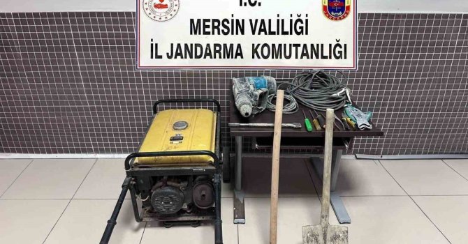 Mersin’de izinsiz kazı yapan 5 şüpheli suçüstü yakalandı