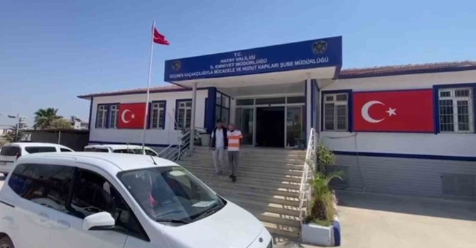 Hatay’da göçmen kaçakçısı tutuklandı