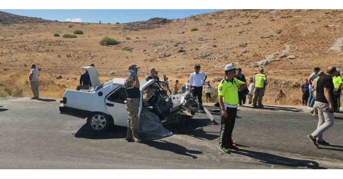 Hurdaya dönen Fiat Tofaş 1 kişiye mezar oldu