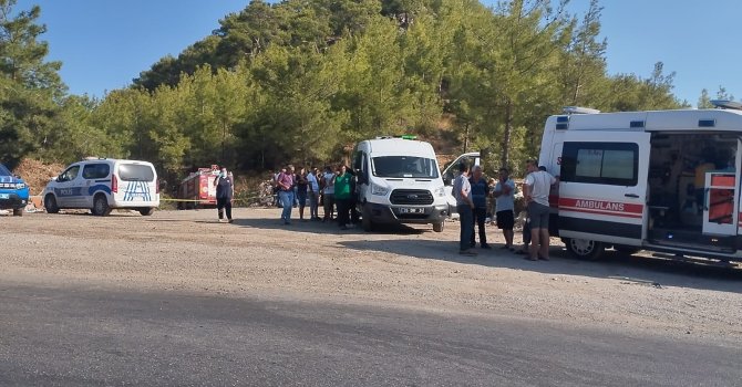 Mersin’de bir çöplükte çıplak erkek cesedi bulundu