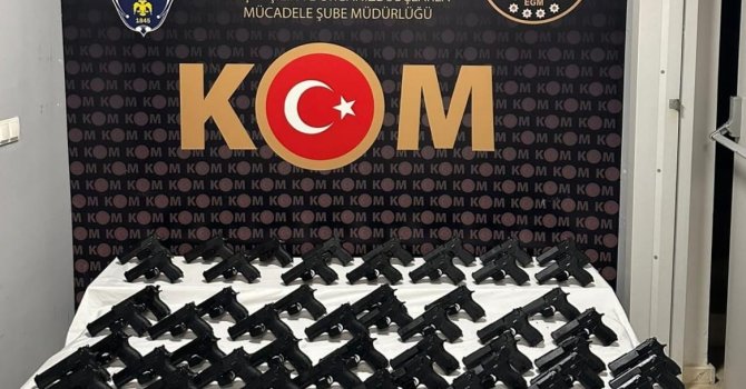 Antalya’da silah kaçakçılığı operasyonu: 2 tutuklama