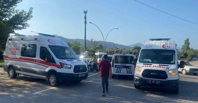 Osmaniye’de okul servisi ile otomobil çarpıştı: 5 yaralı