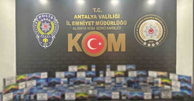 Antalya’da 5 ilçede kaçak tütün operasyonu: 15 şahsa adli işlem