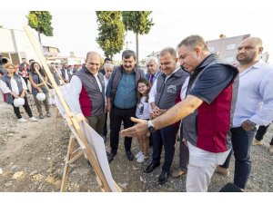 Toroslar Spor Park ve Çocuk Gelişim Merkezi inşaatında çalışmalar sürüyor