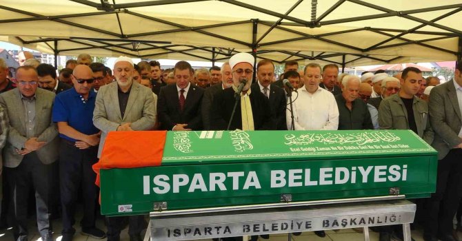 Isparta Belediye Başkanının kızı Isparta’da son yolculuğuna uğurlandı