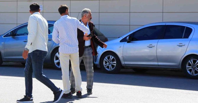 Yıldırım çarpması sonucu ölen 17 yaşındaki Selahattin’in cenazesi babası tarafından alındı