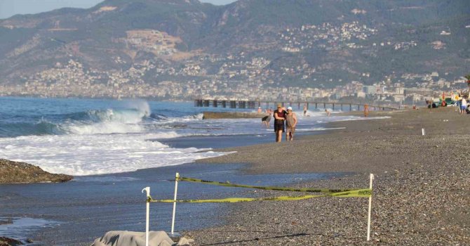 Alanya’da 20 yaşındaki gencin cansız bedeni kıyıya vurdu