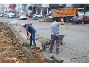 Dulkadiroğlu’nda kilit parke çalışması