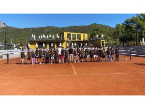 Kemer bölge okulları, tenis ile buluşacak