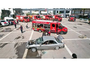 Osmaniye itfaiyesinden, kazada yaralı kurtarma ve yangın tatbikatı