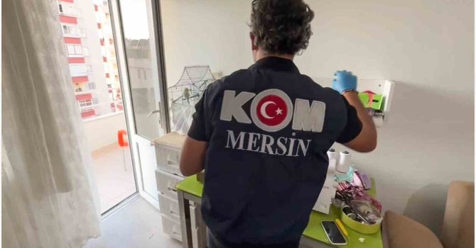 Mersin polisinden FETÖ’nün öğrenci yapılanmasına operasyon: 13 gözaltı