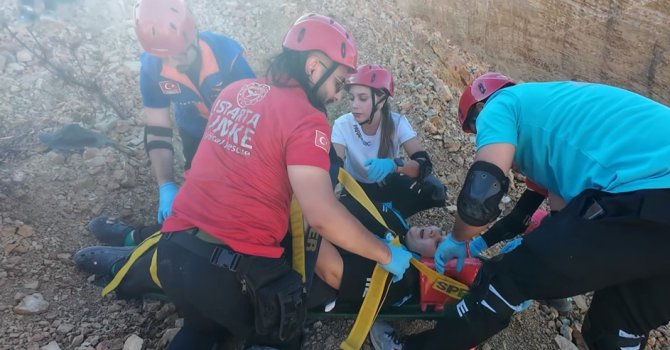 Isparta’da UMKE ve AFAD tatbikatı gerçeğini aratmadı