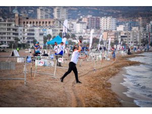 Mersin’de ’Uluslararası 7. Altın Kanca Surfcasting Turnuvası’ düzenlendi