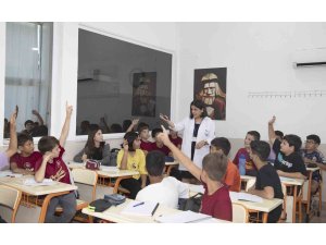 Kurs Merkezleri öğrencileri geleceğe hazırlıyor