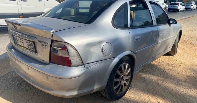 Antalya’da motosiklet ve otomobil çarpıştı: 1 yaralı