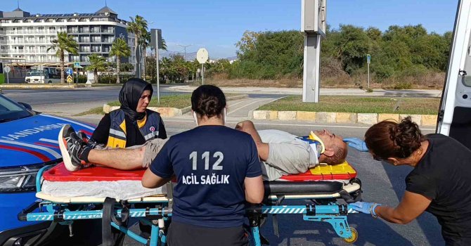 Antalya’da 2 motosiklet çarpıştı: 1 yaralı