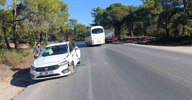 Karşı şeride geçen otomobil kamyona çarptı: 2 yaralı