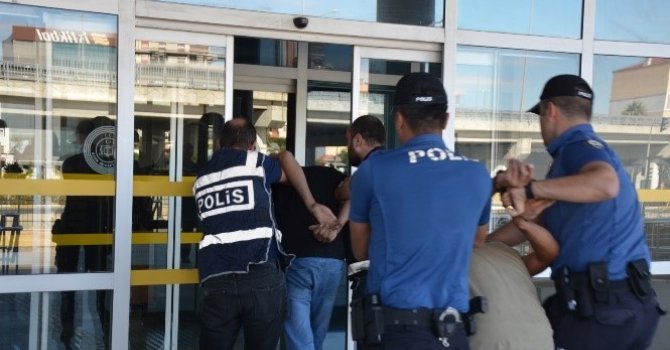 Antalya’da son 1 haftadaki denetimlerde yakalanan 168 şahıs tutuklandı