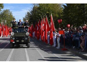 Isparta’da Cumhuriyetin 101’inci yılı coşkuyla kutlandı