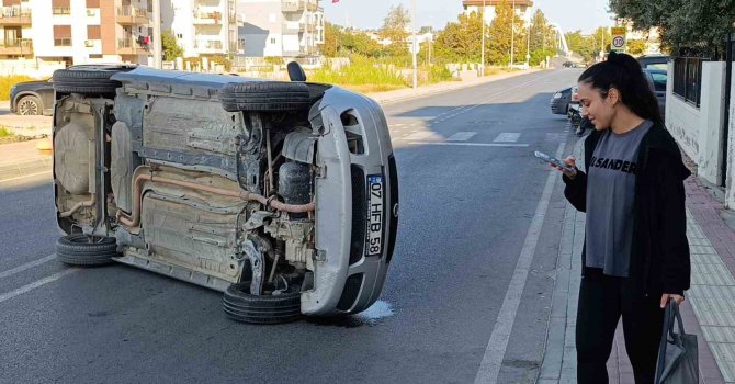 Devrilen otomobilden çıkan genç öğretmenin eğitim aşkı