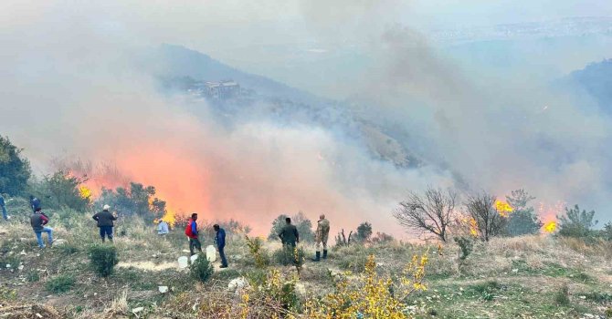 Evlere sıçrayan yangına müdahale için çevre illerden destek istendi