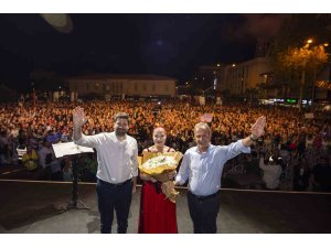 Candan Erçetin, Uluslararası Tarsus Festivalinde sahne aldı