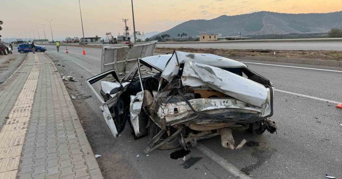 Hurdaya dönen Fiat Tofaş 16 yaşındaki çocuğa mezar oldu