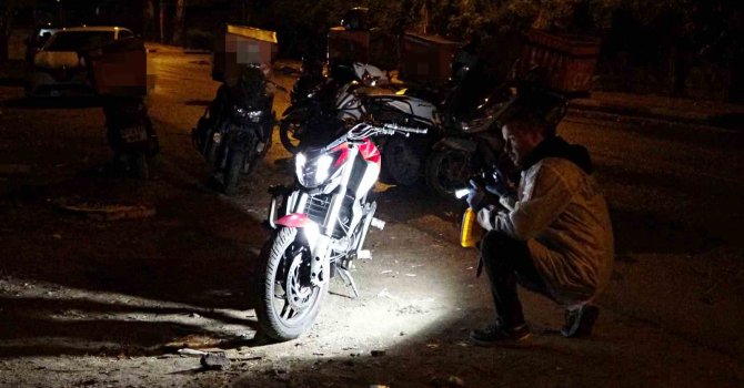 Çalınan motosikletini kurye arkadaşlarından oluşturduğu arama timi ile buldu