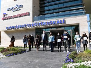 Konyaaltı Müzik Akademisi, Antalya’yı dünyada gururlandırdı