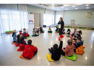 Mersin’de çocuklara, hakları düzenlenen etkinlikle anlatıldı