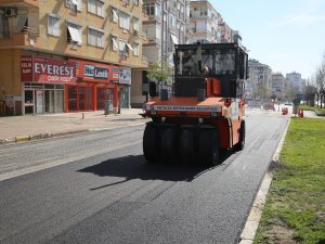 Büyükşehir’den kısıtlamada asfalt mesaisi